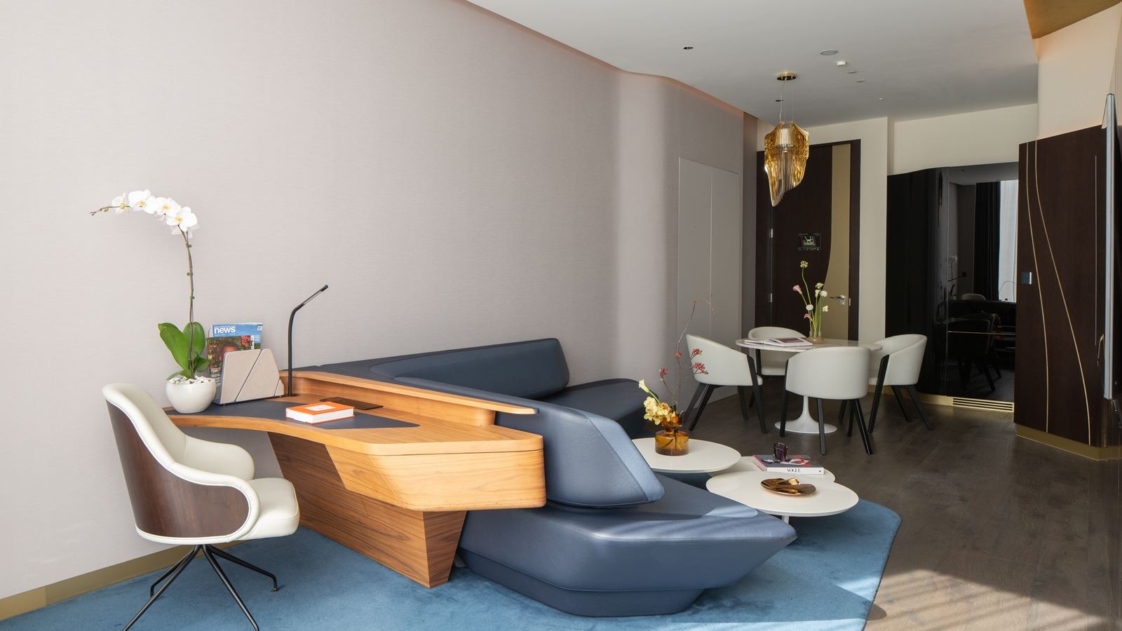 rooms-studio-me-+-suite-with-burj-khalifa-view-and-jacuzzi