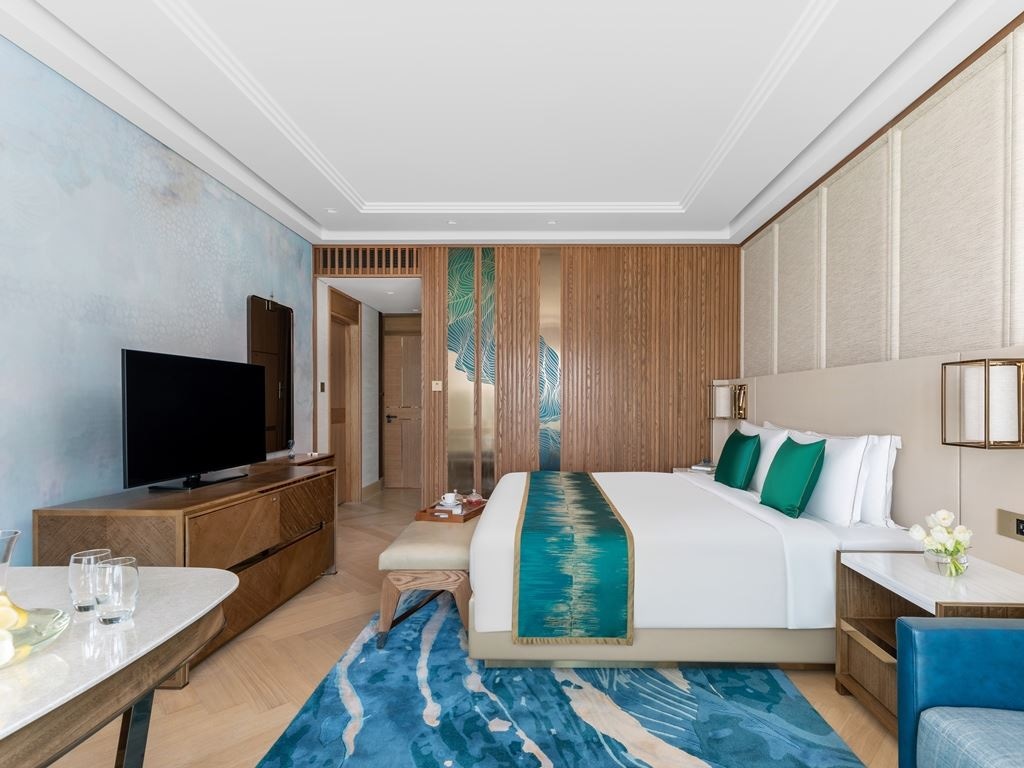 rooms-luxury-palm-sea-view-room
