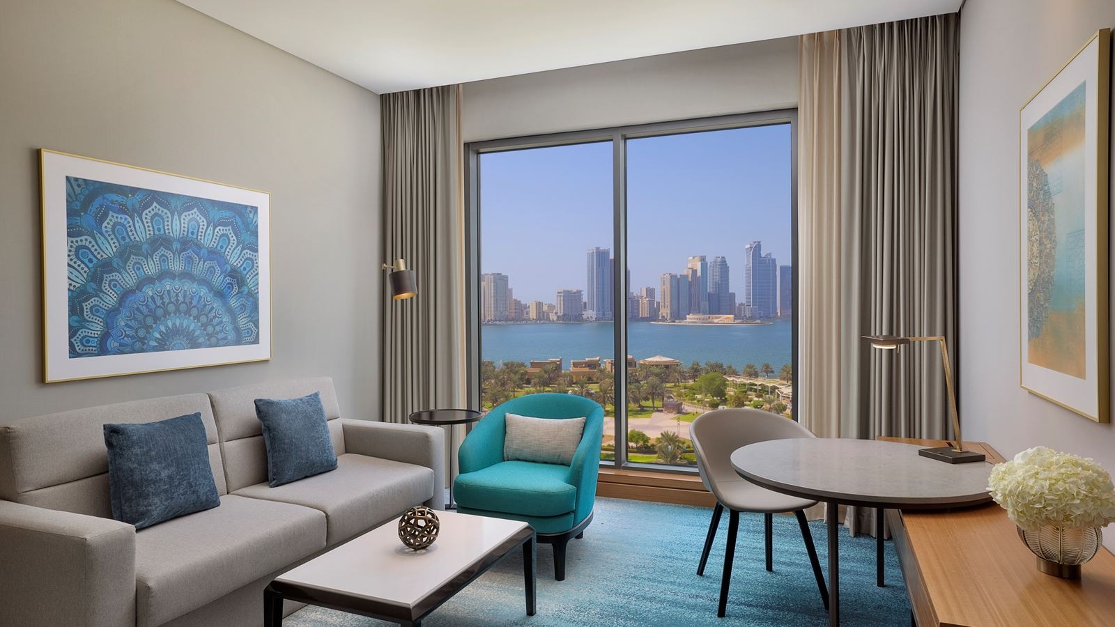 rooms-king-deluxe-room-w-sofa-bed-waterfront-view