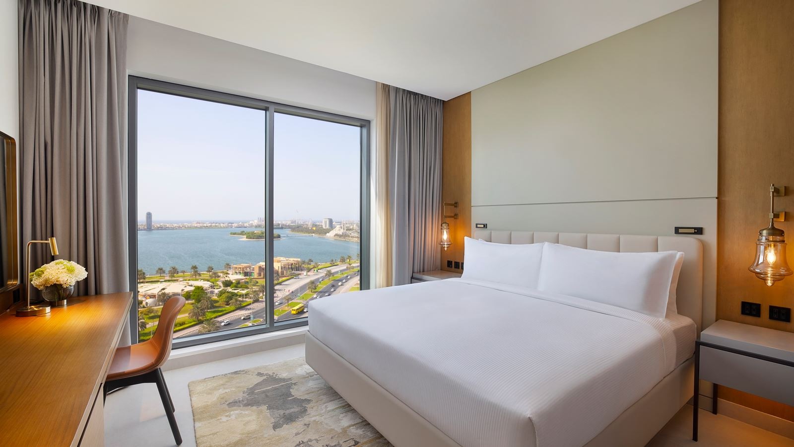 rooms-king-one-bedroom-apartment-waterfront-view