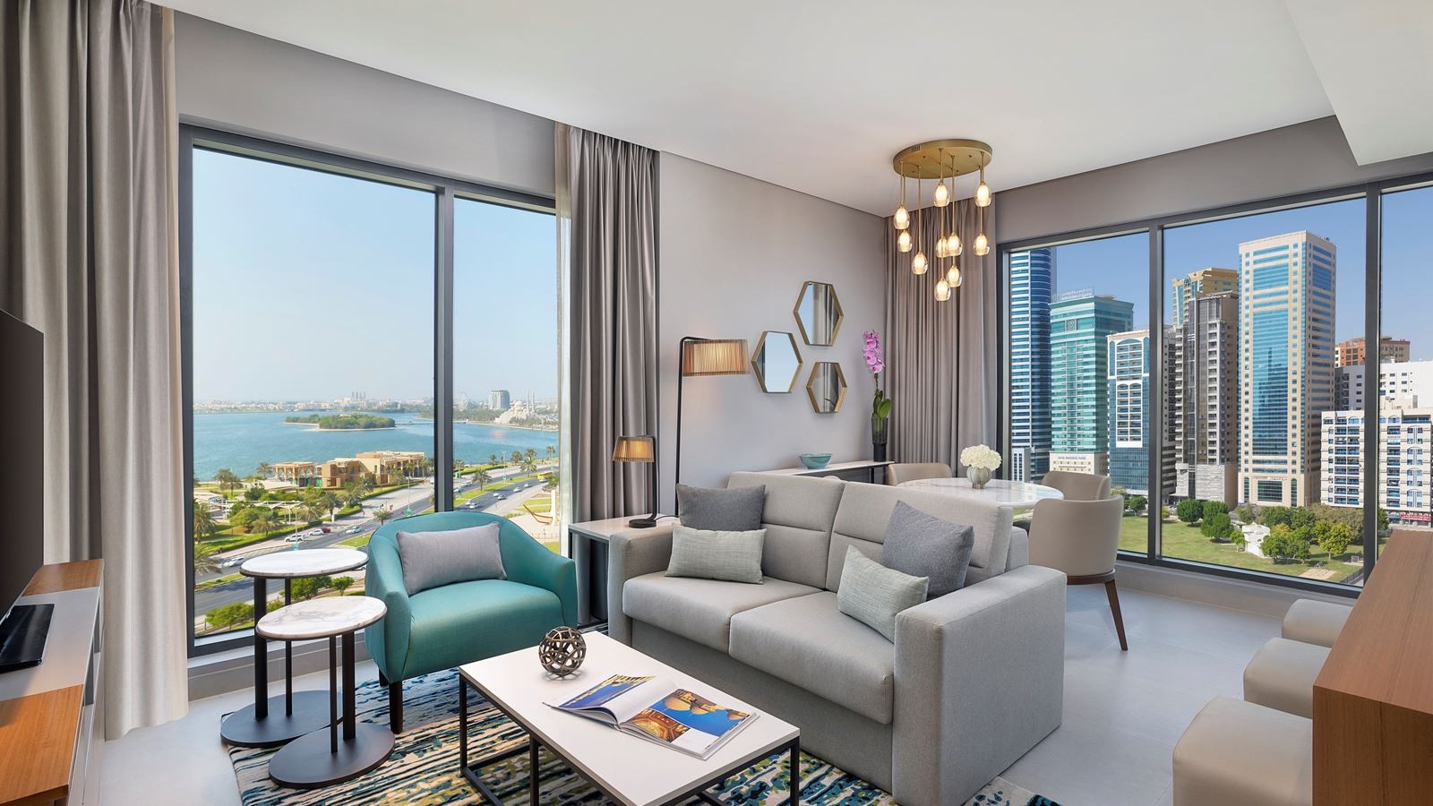 rooms-king-two-bedroom-corner-apartment