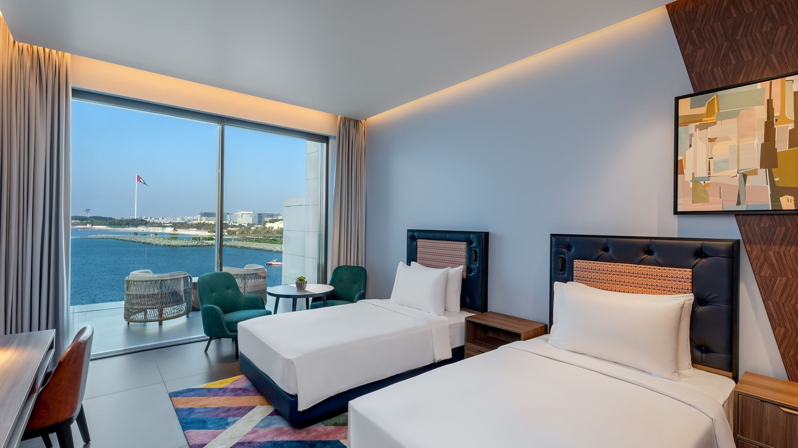 rooms-kingtwin-room-sea-view-w-balcony