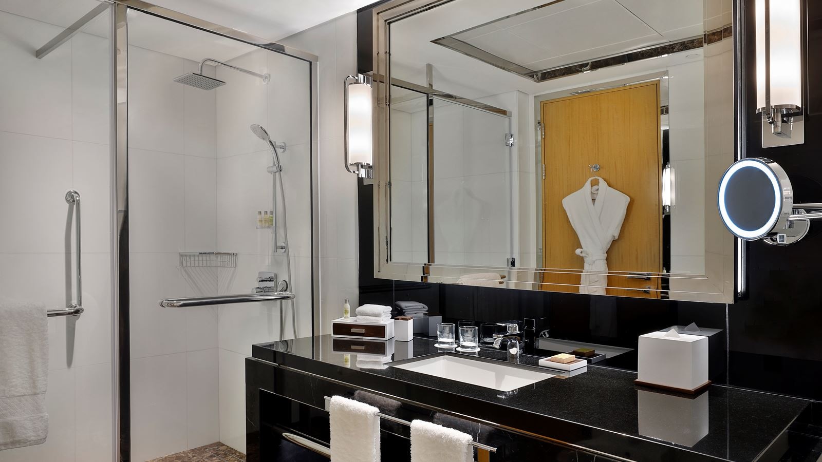 rooms-king-guest-room