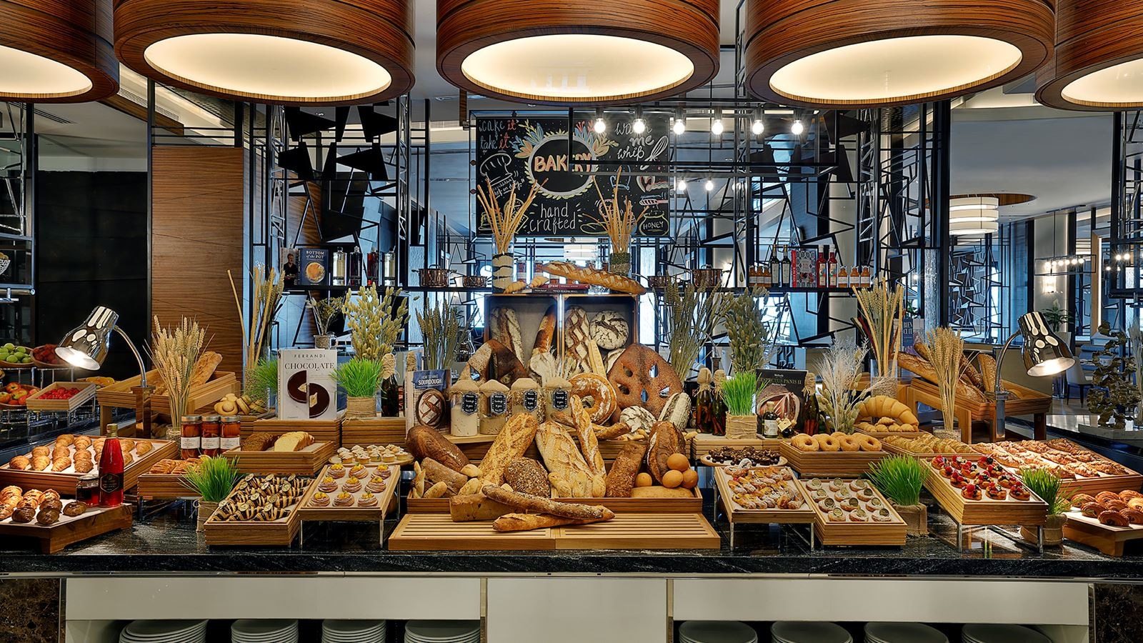 restaurants-allday-dining-restaurant