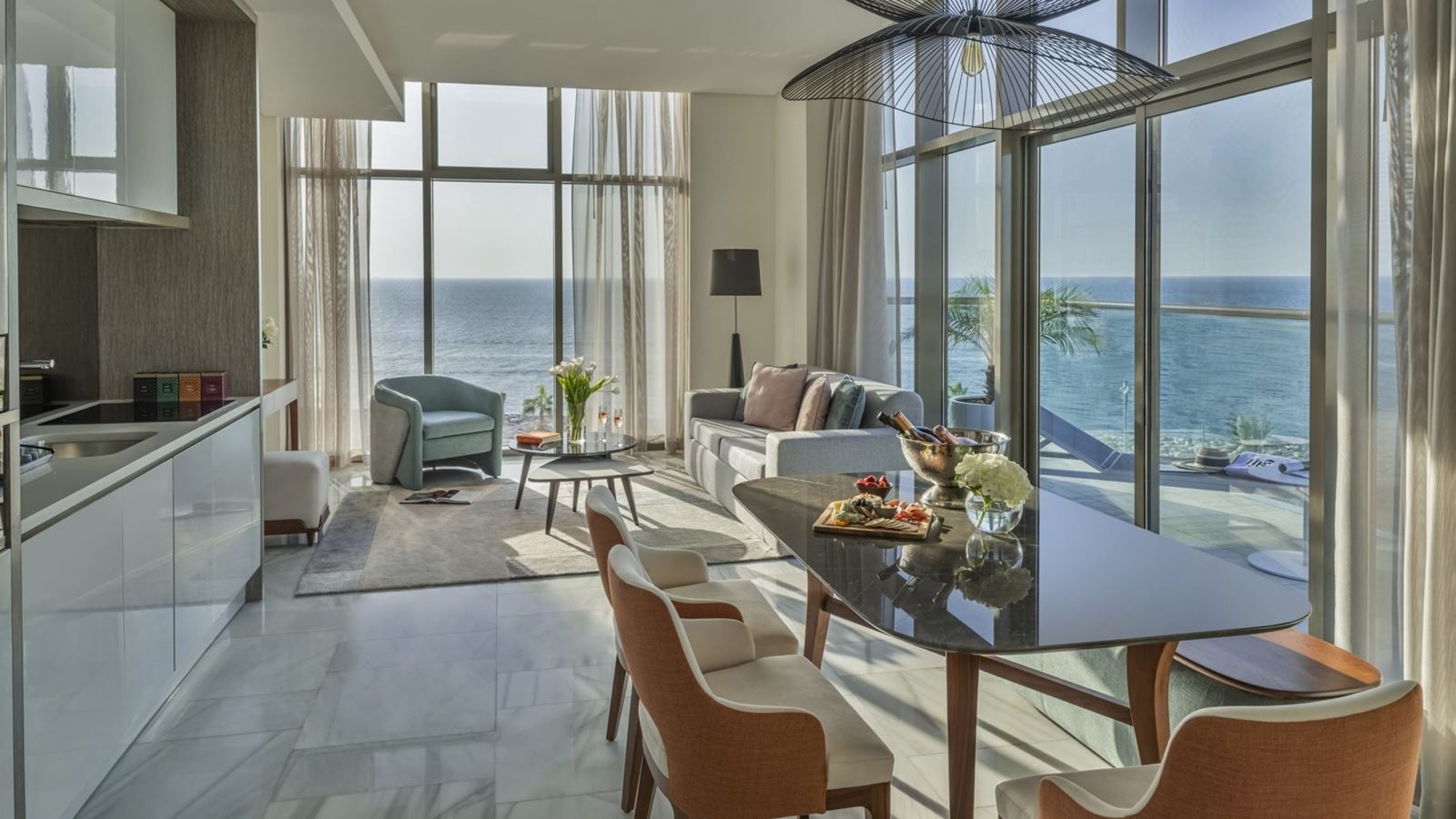 rooms-two-bedroom-suite-arabian-sea-view