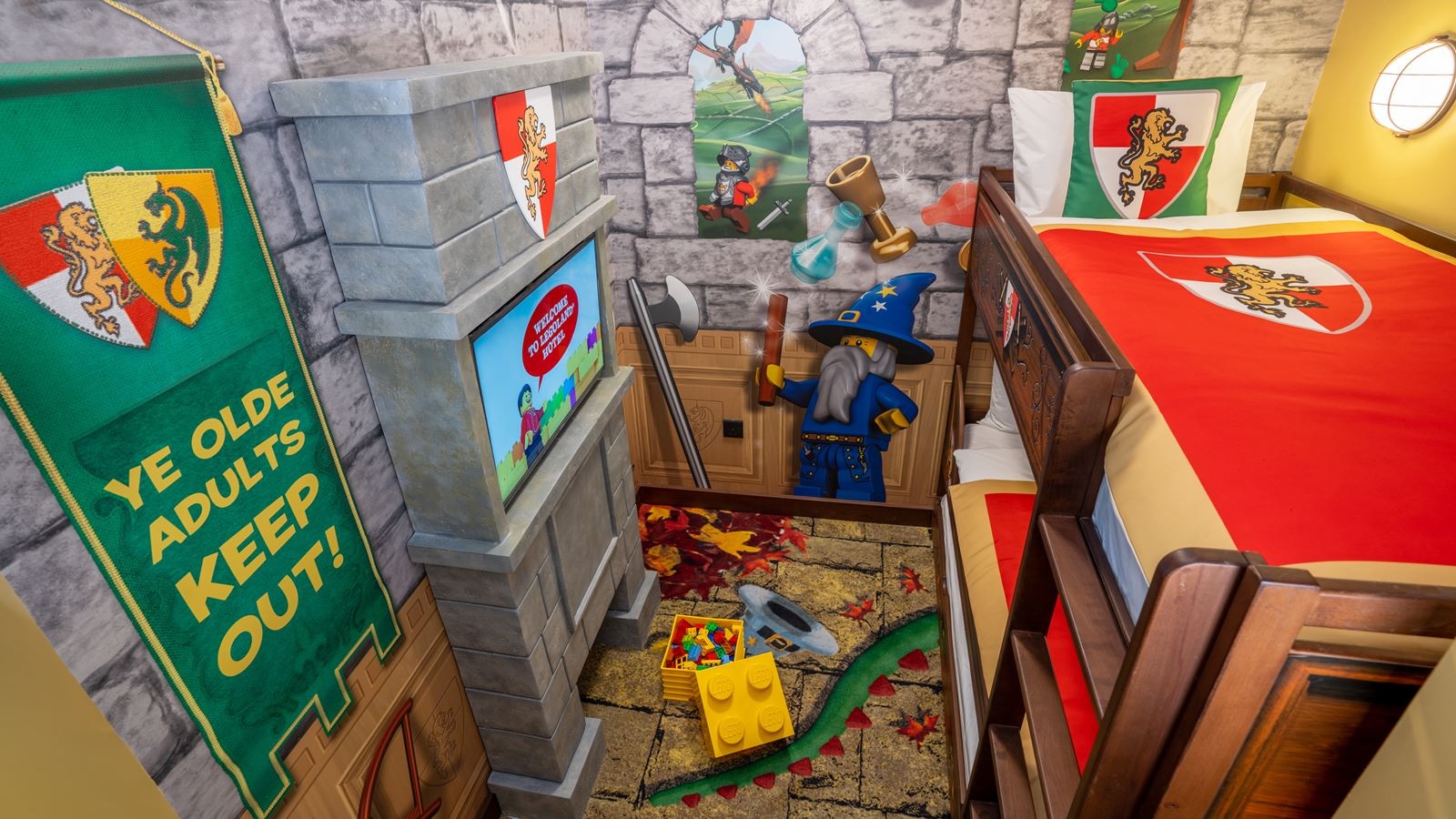 rooms-run-of-the-house-themed-room