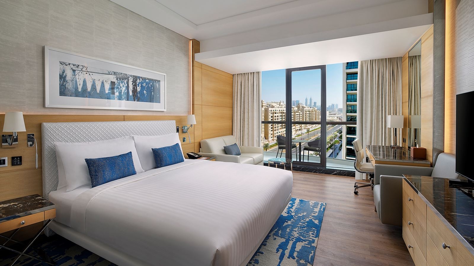 rooms-palm-deluxe-king