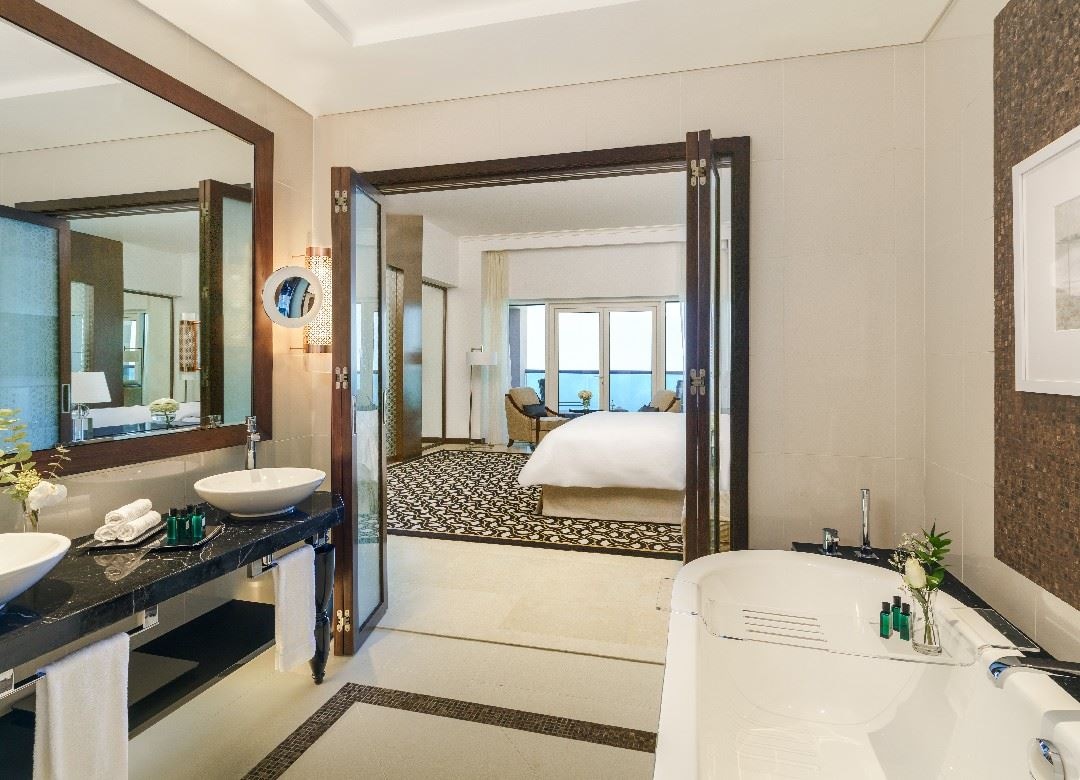 rooms-two-bedroom-king-suite