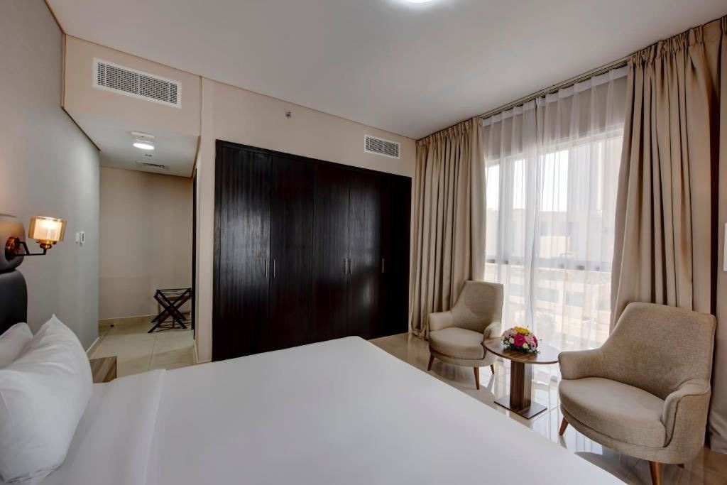 rooms-deluxe-2-bedroom-with-balcony