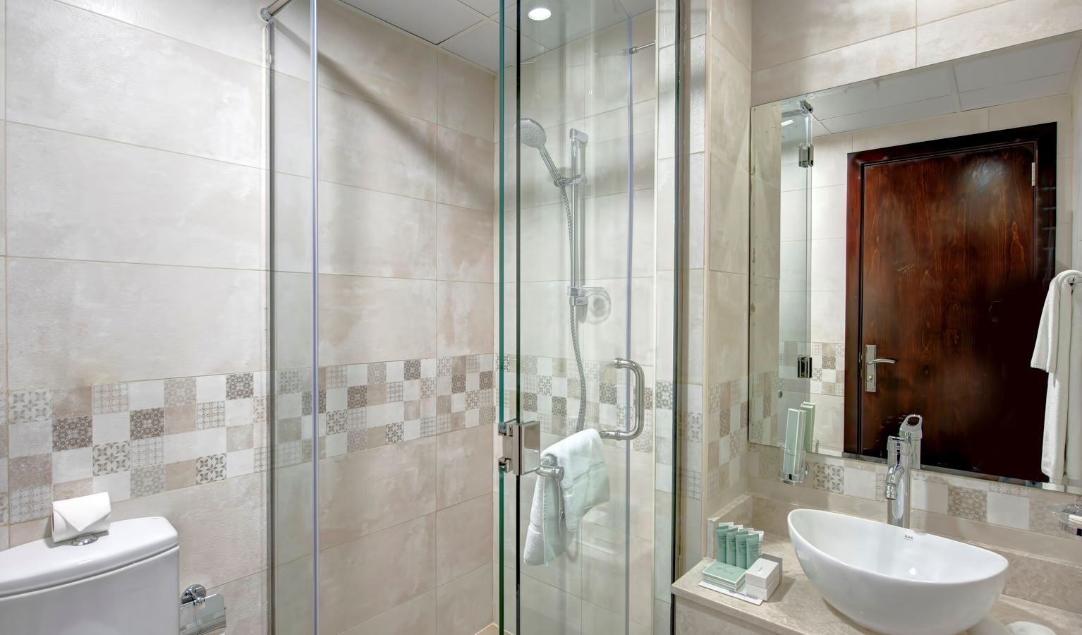 rooms-superior-premium-2-bedroom-marina-view--balcony