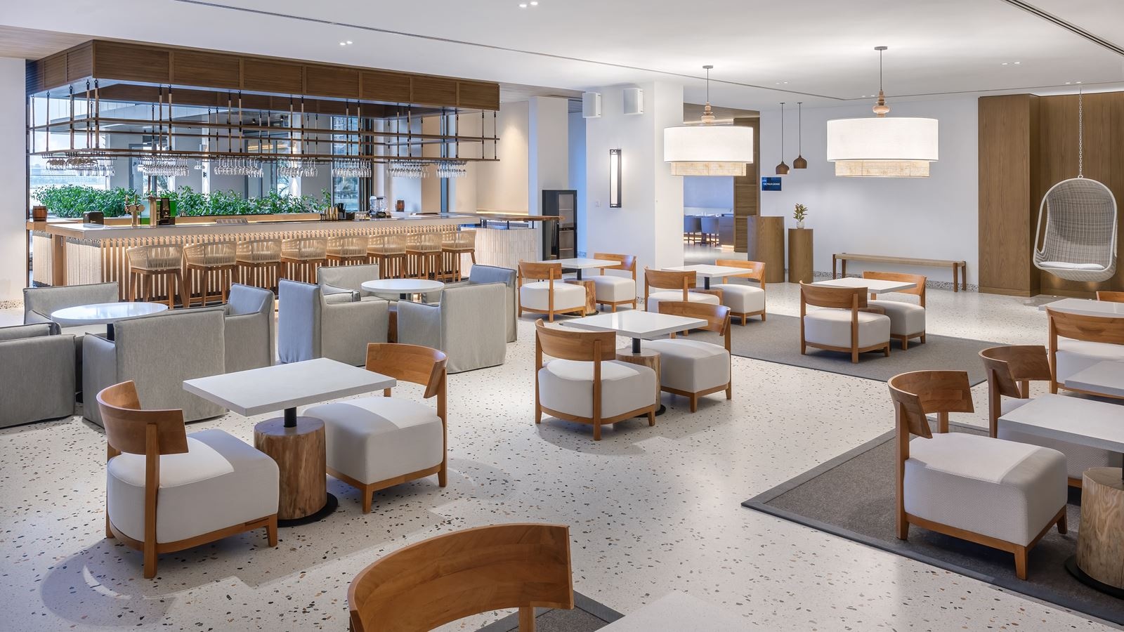 restaurants-the-palm-lounge