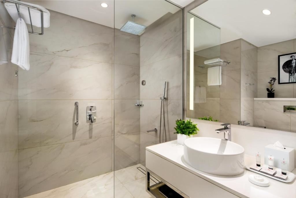 rooms-studio-with-kitchen