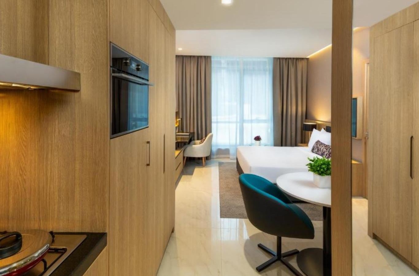 rooms-executive-suite-with-kitchen