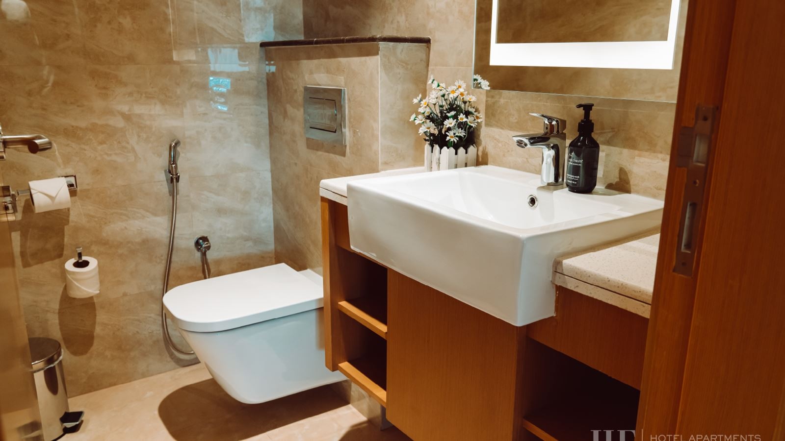 rooms-deluxe-one-bedroom