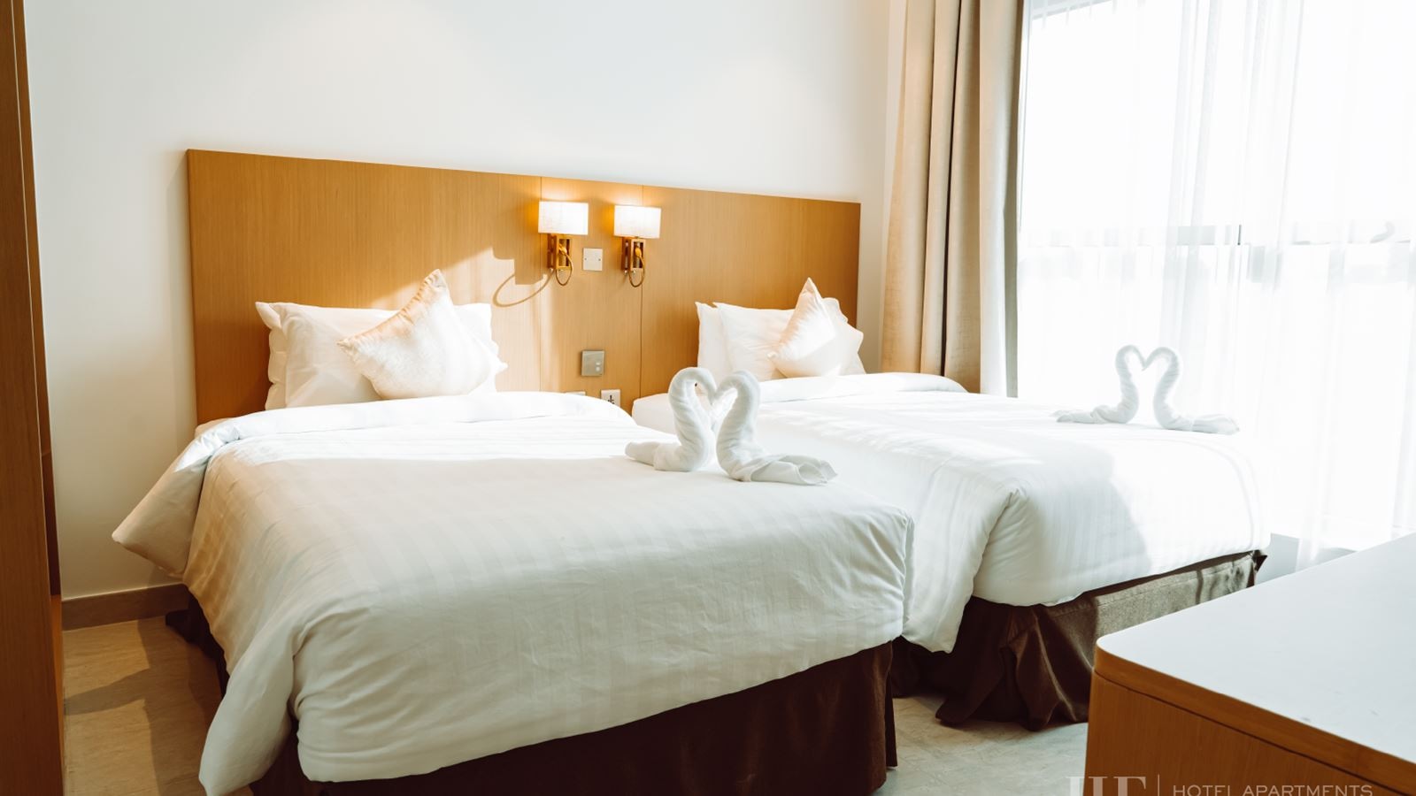 rooms-deluxe-two-bedroom