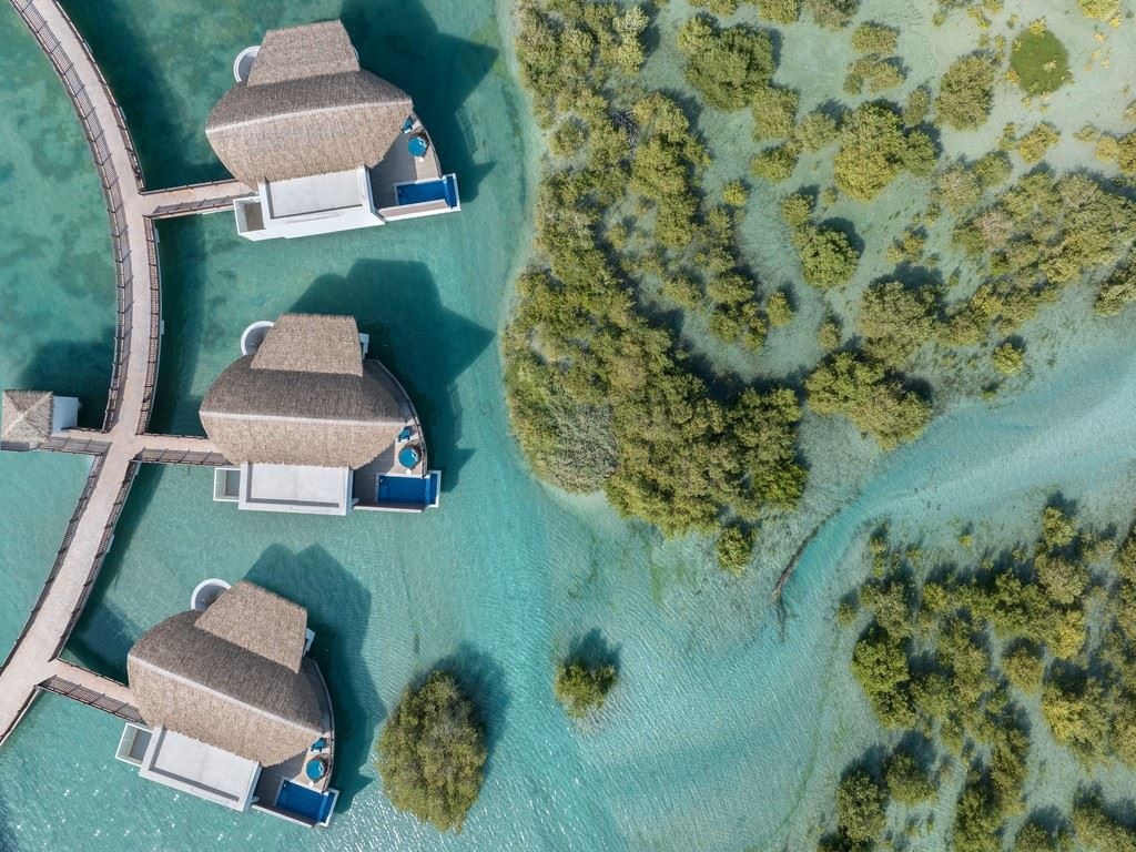 rooms-over-water-pool-villa