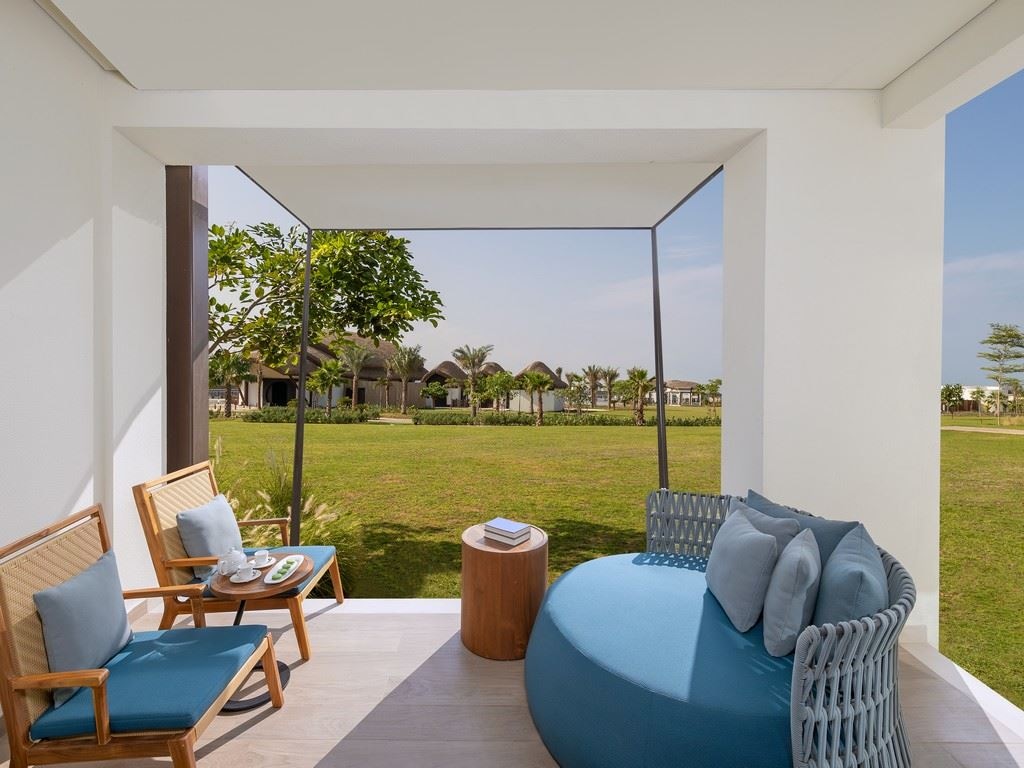 rooms-deluxe-garden-terrace-room