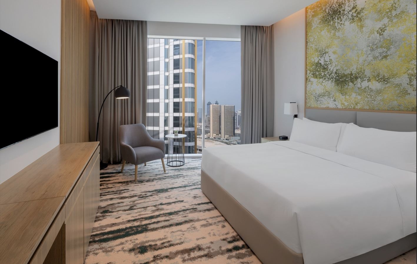 rooms-standard-room-king-bed-nonsmoking