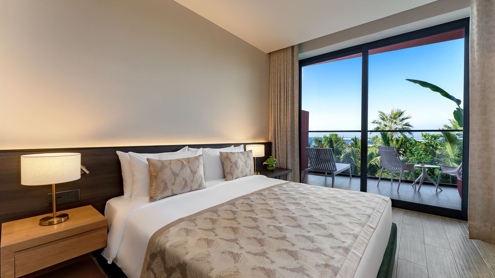 rooms-premium-room--sea-view