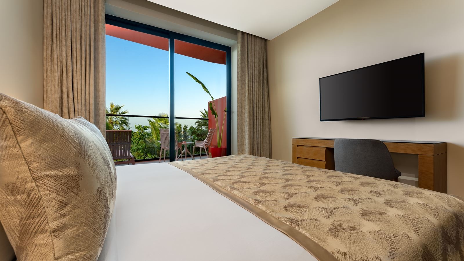 rooms-premium-room--sea-view