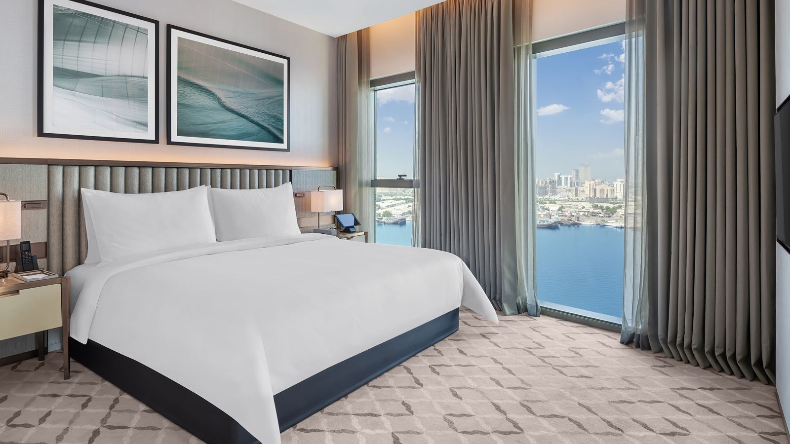 rooms-skyline-suite-creek-view