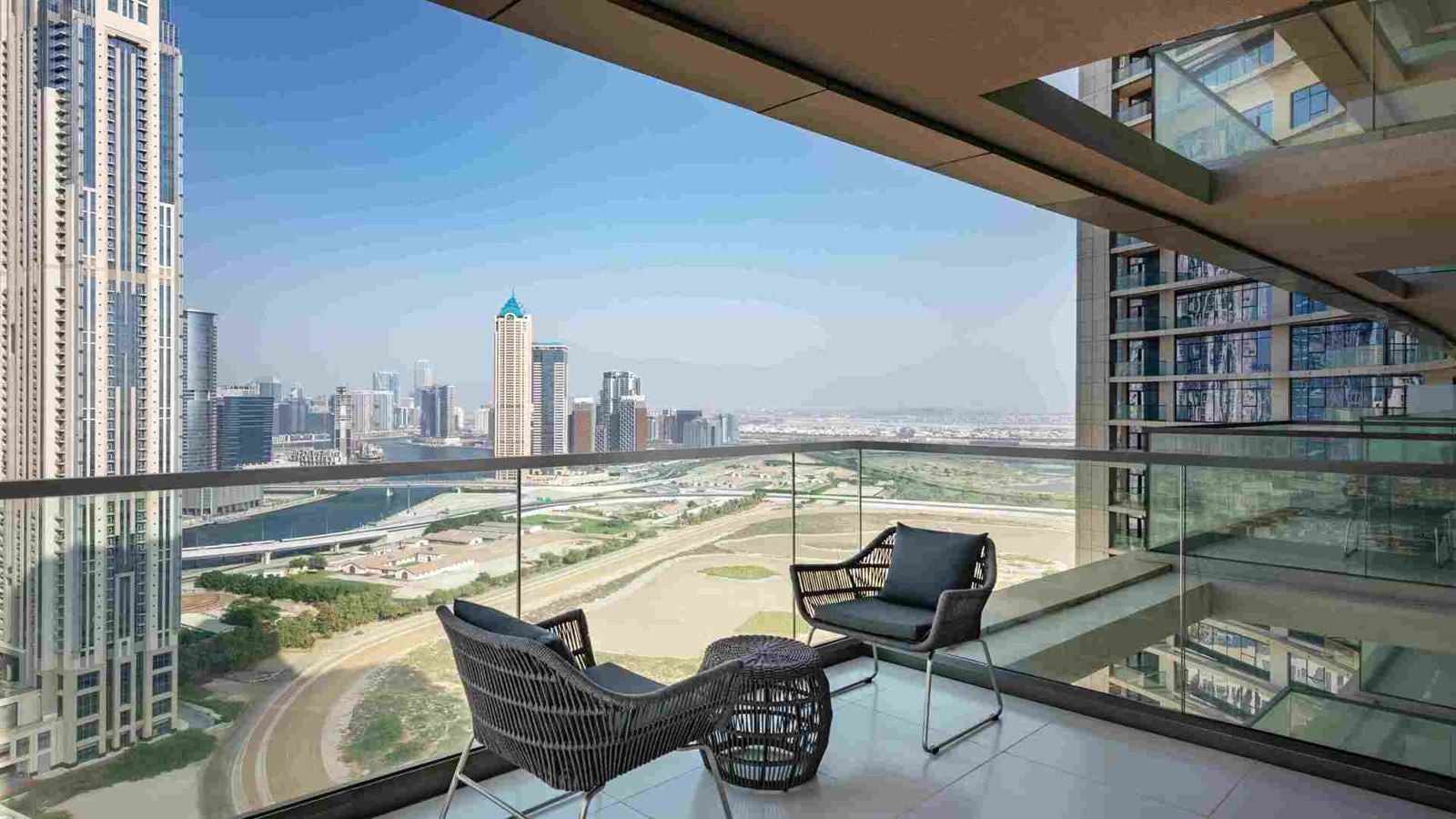 rooms-3-bedroom-city-view