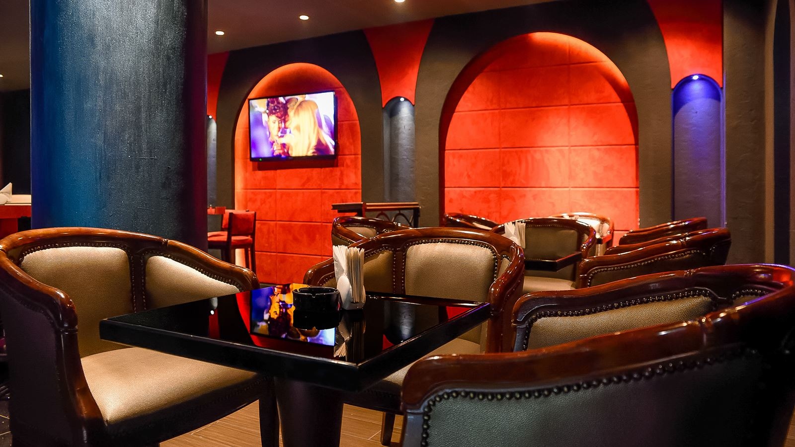 bars-amadeus-lounger-bar