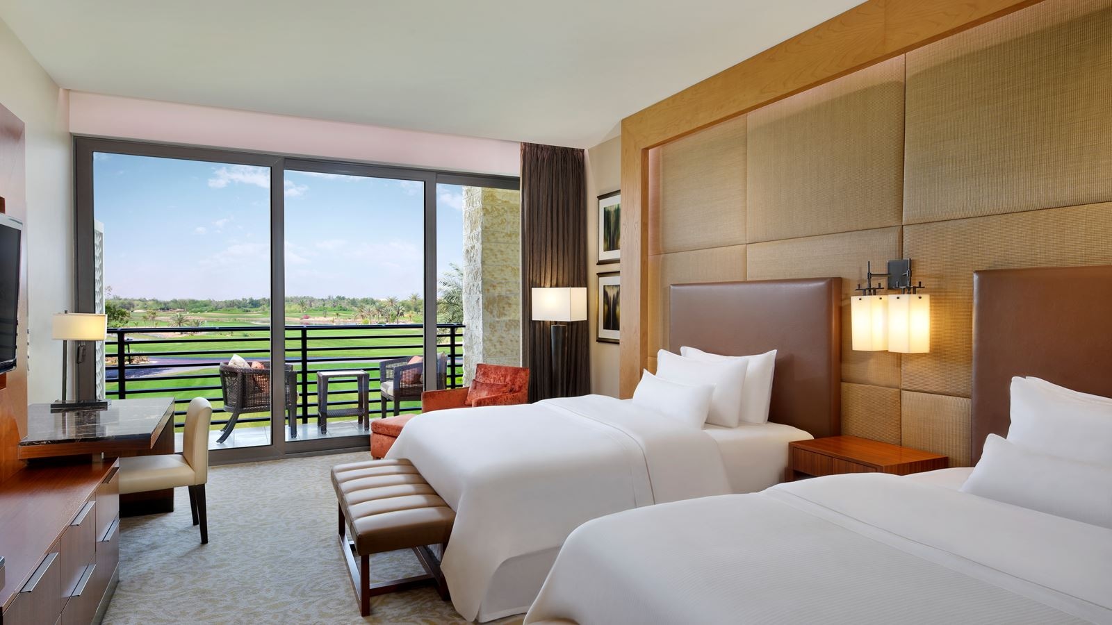 rooms-deluxe-room-twin