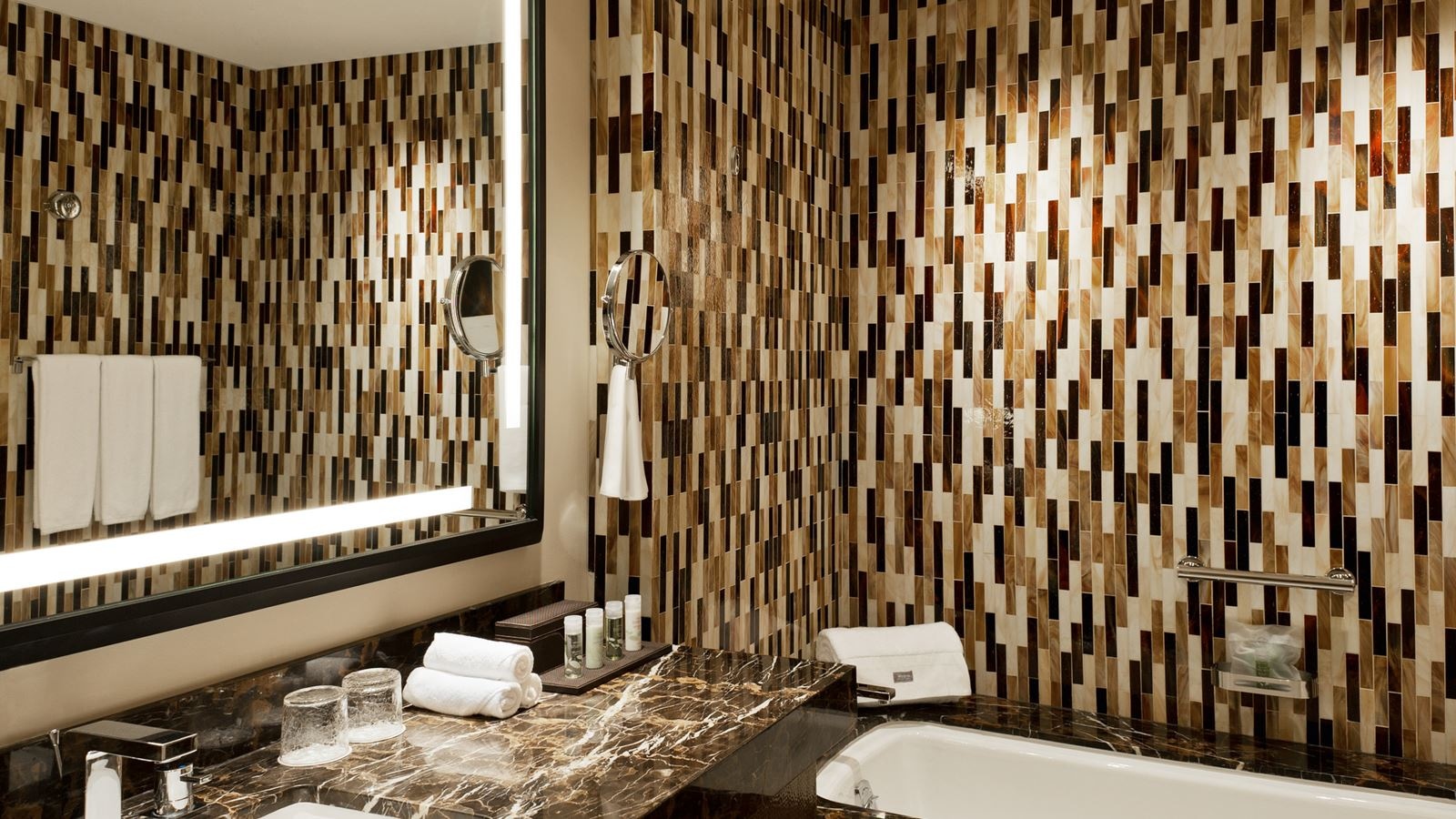 rooms-deluxe-room-twin