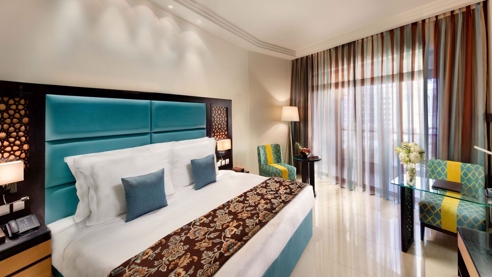 rooms-deluxe-city-viewking-beds