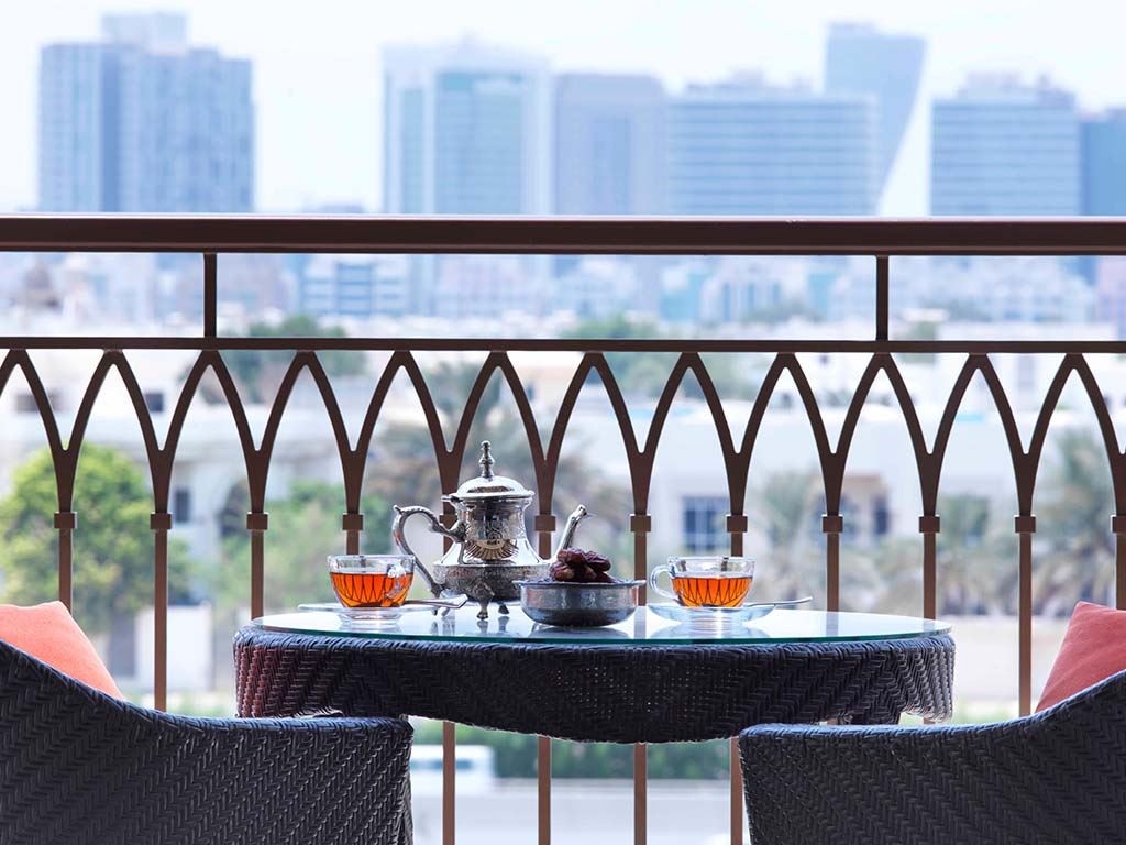 rooms-deluxe-balcony-room