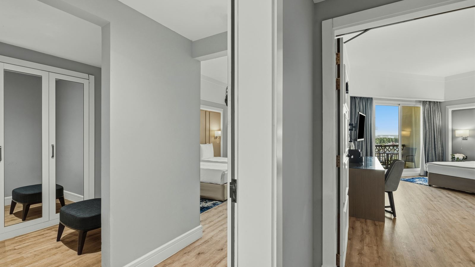 rooms-interconnecting-family-suite-garden