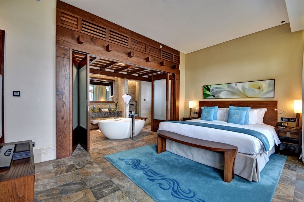 rooms-apartment-two-bedroom-sea-view