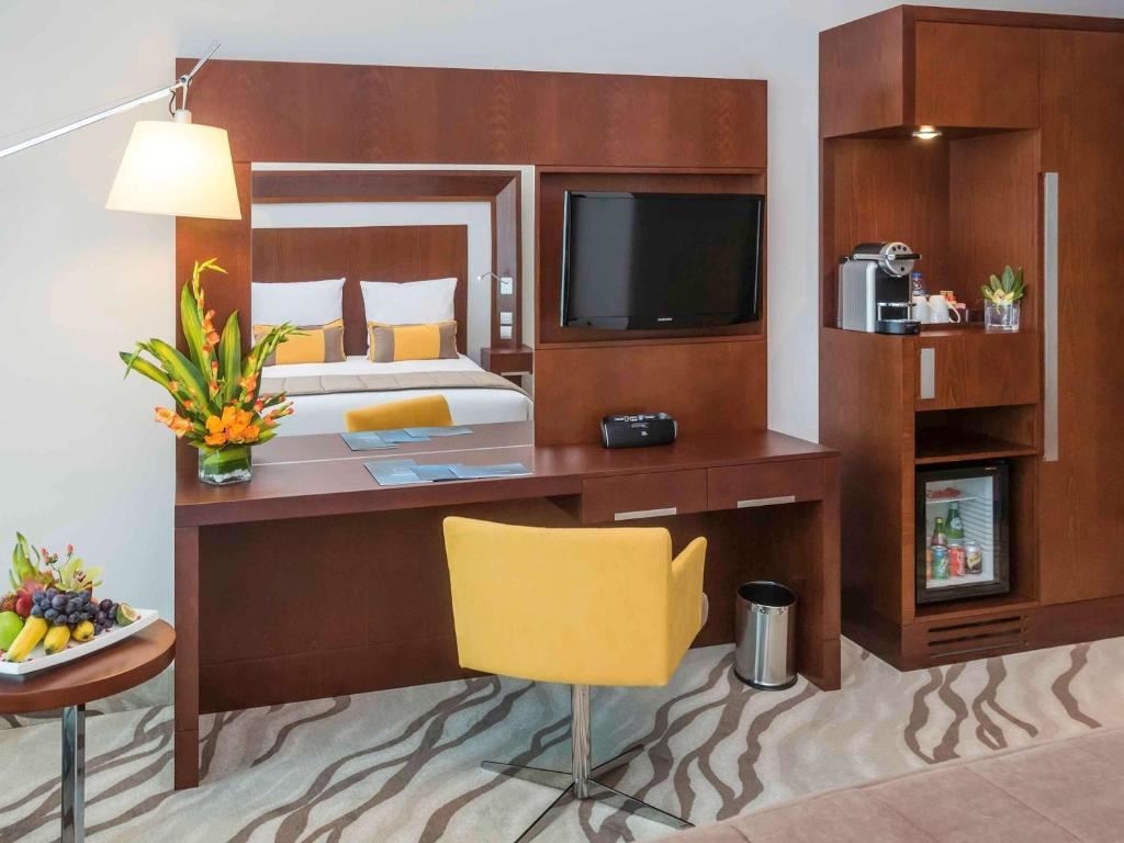 rooms-executive-room