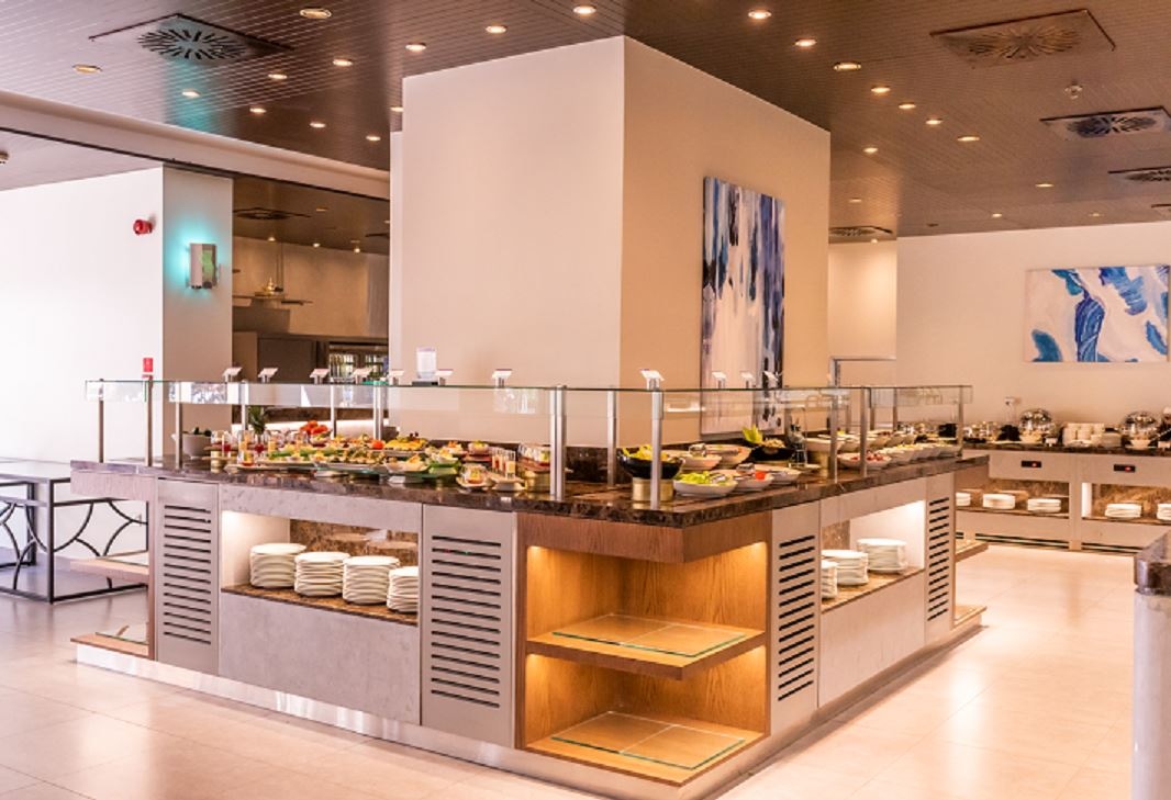 restaurants-day-and-night