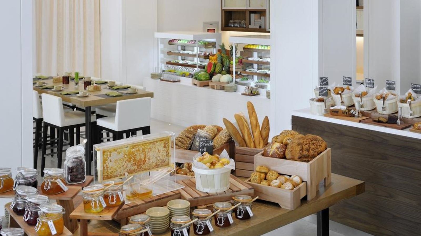 restaurants-restaurants