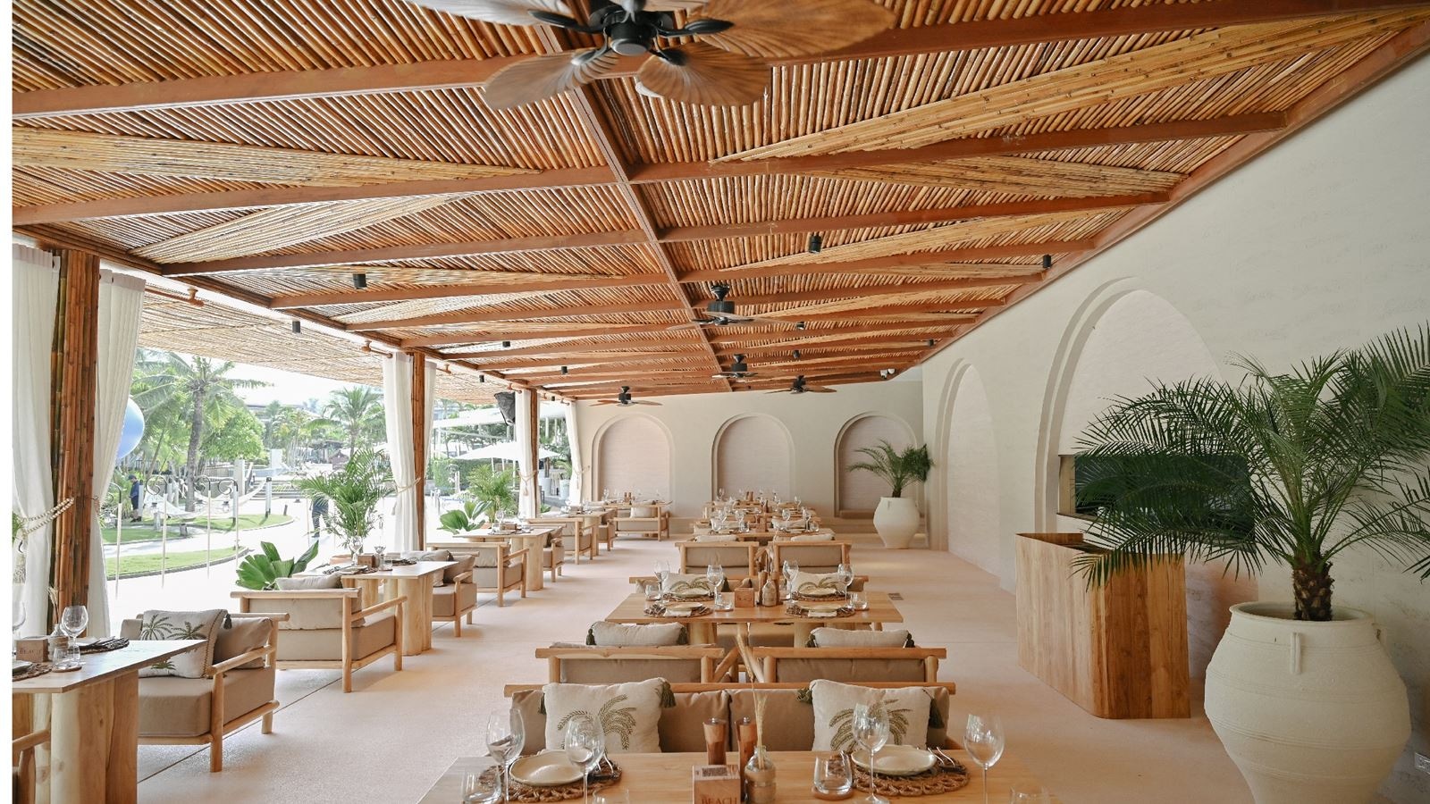 restaurants-the-beach