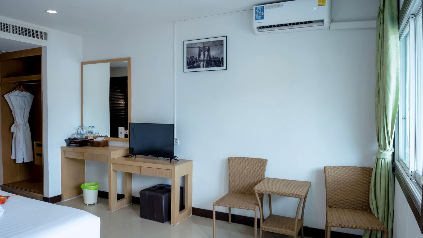 rooms-studio-with-a-jacuzzi