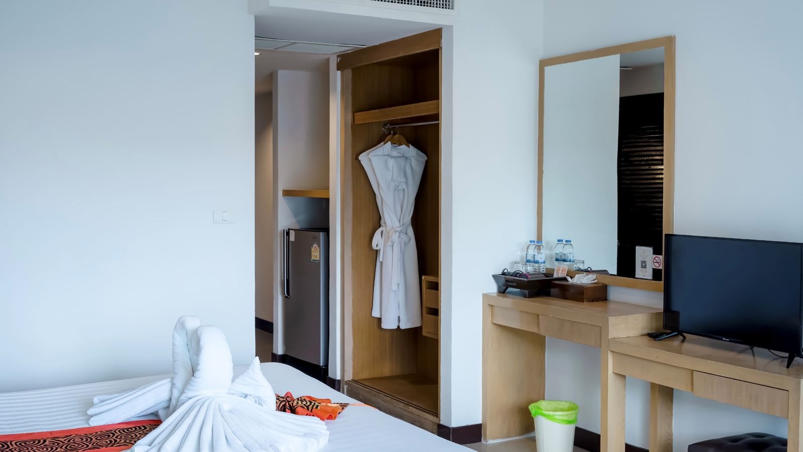 rooms-studio-with-a-jacuzzi