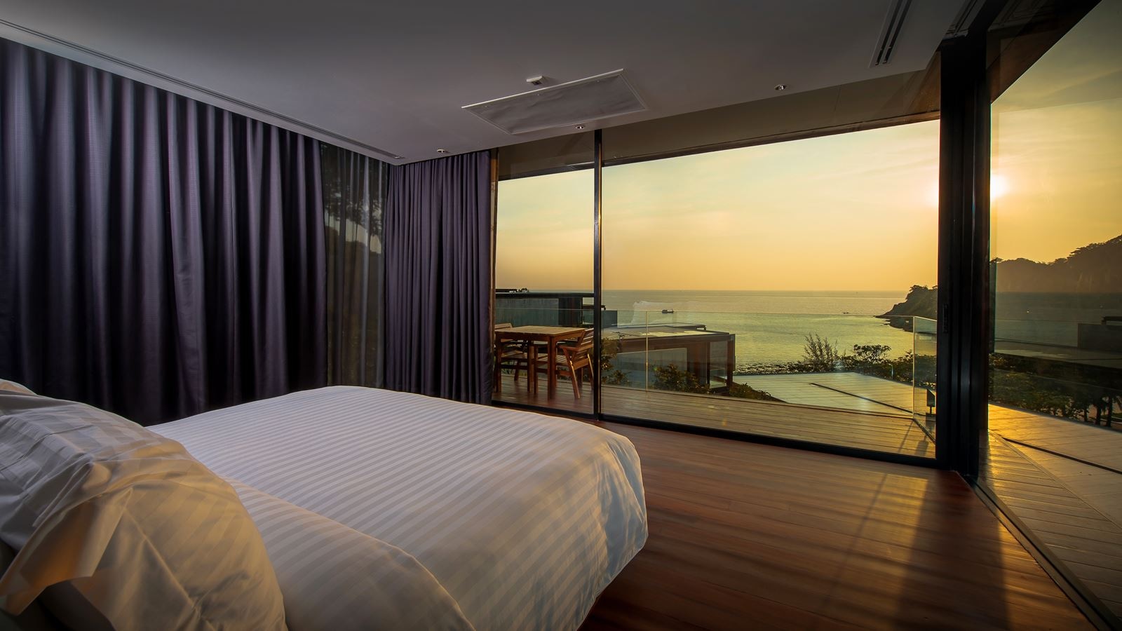 rooms-one-bedroom-pool-villa-high-bay