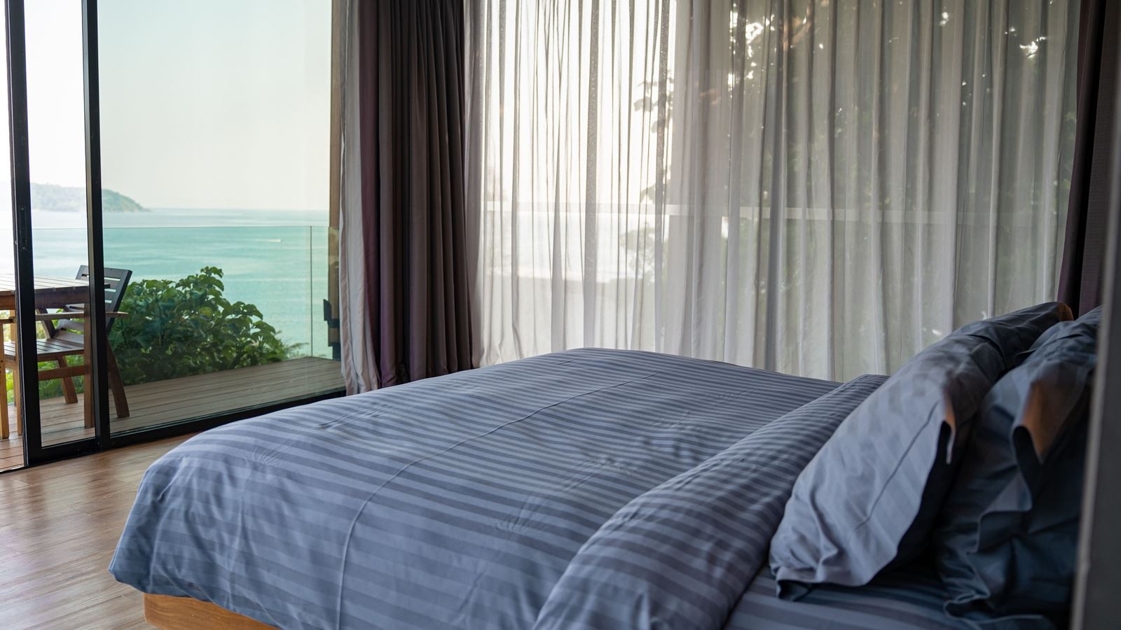 rooms-one-bedroom-pool-villa-high-bay-signature