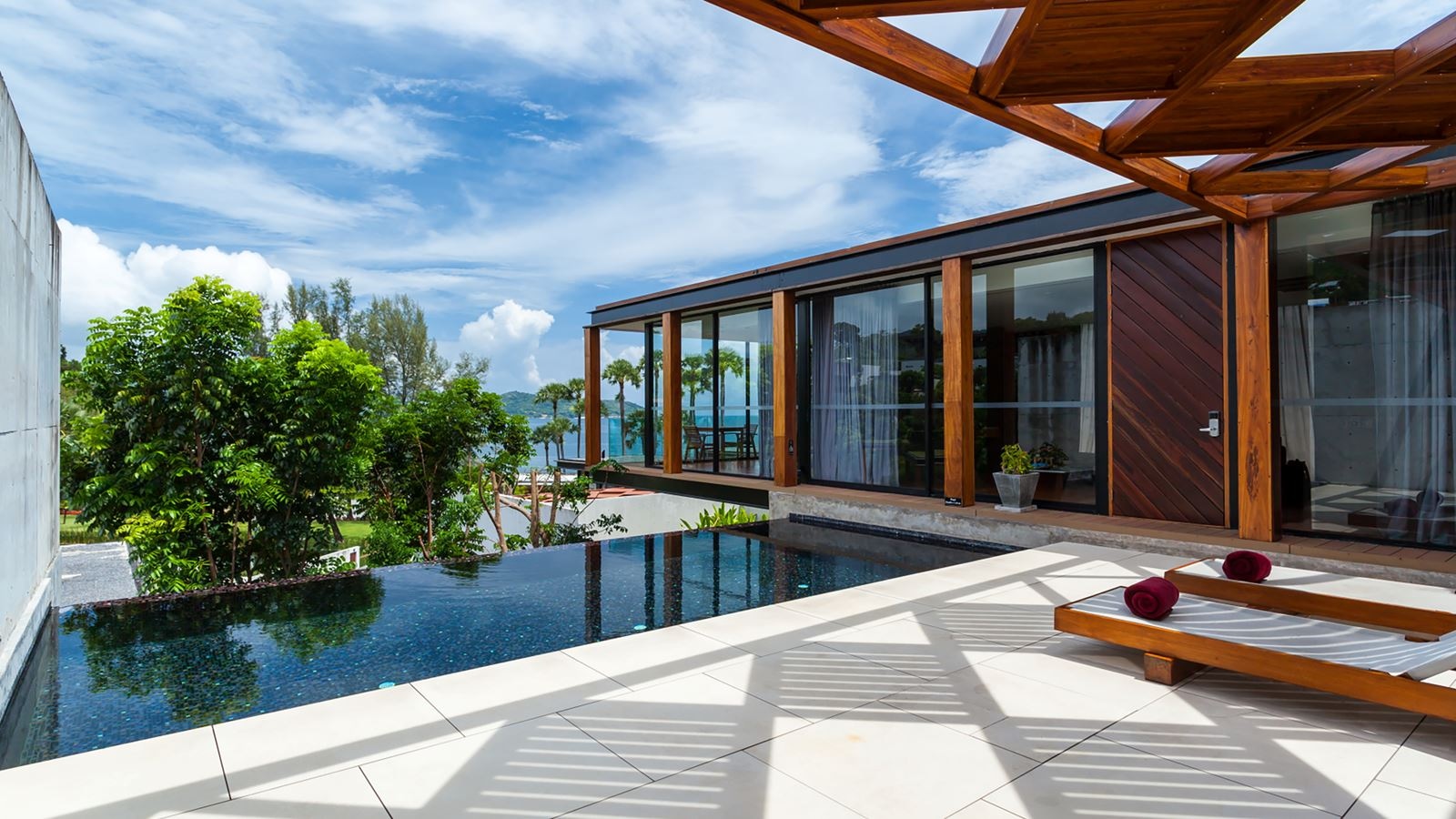 rooms-one-bedroom-pool-villa-partial-sea-view