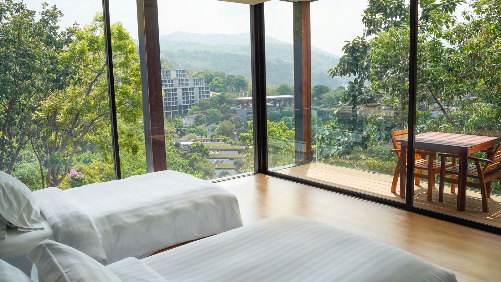 rooms-one-bedroom-pool-villa-partial-sea-view--twin-bed