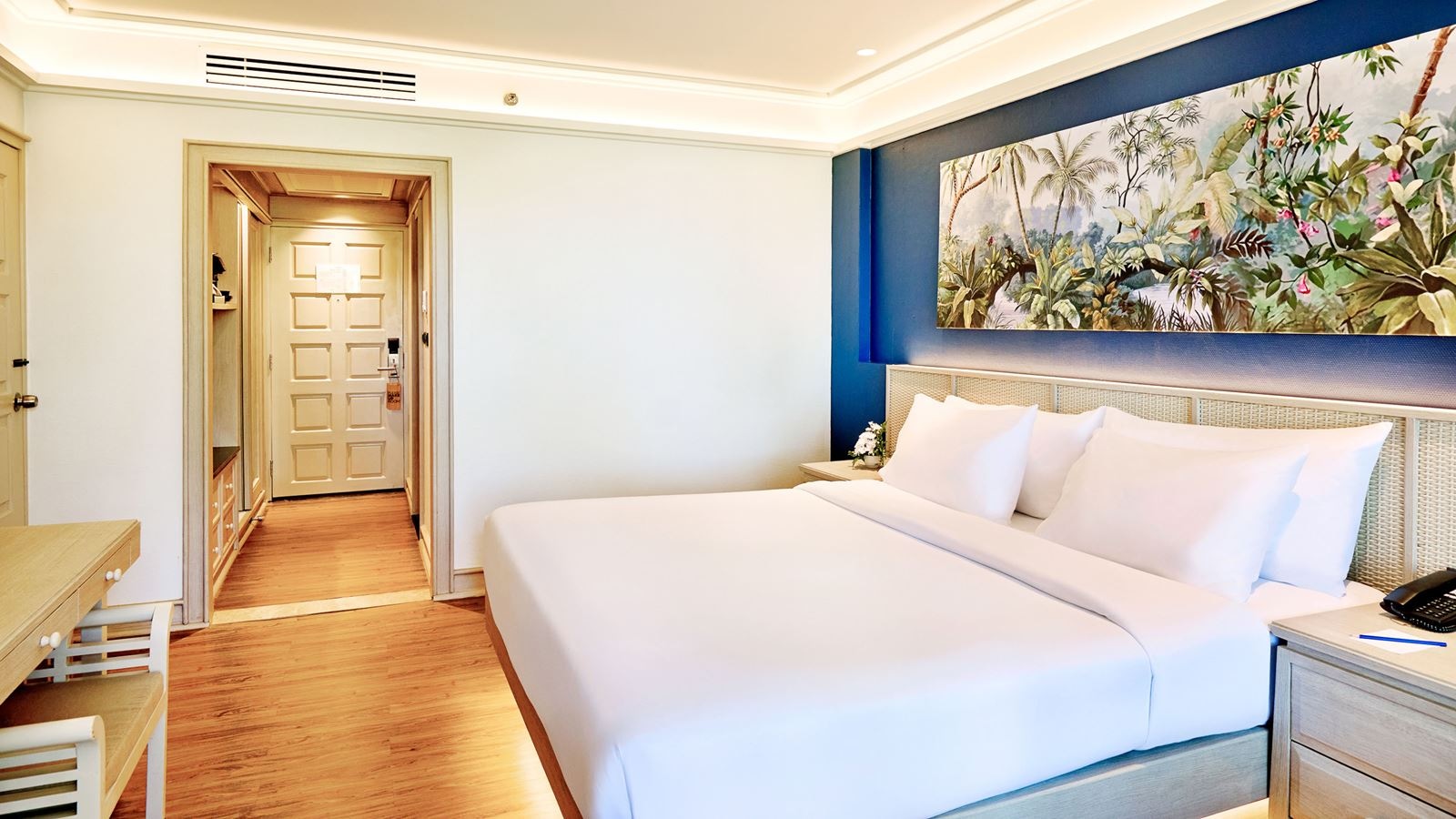 rooms-deluxe-pool-access