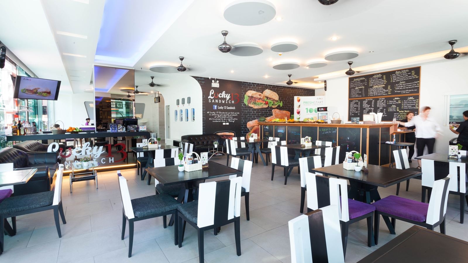 restaurants-lucky-13