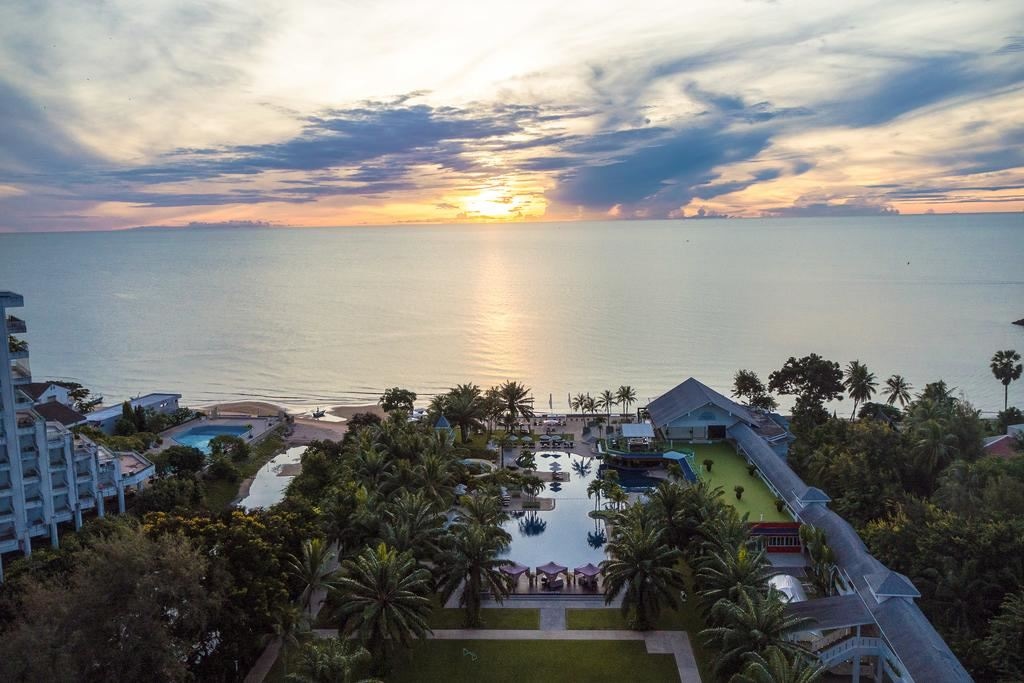 general-main-building