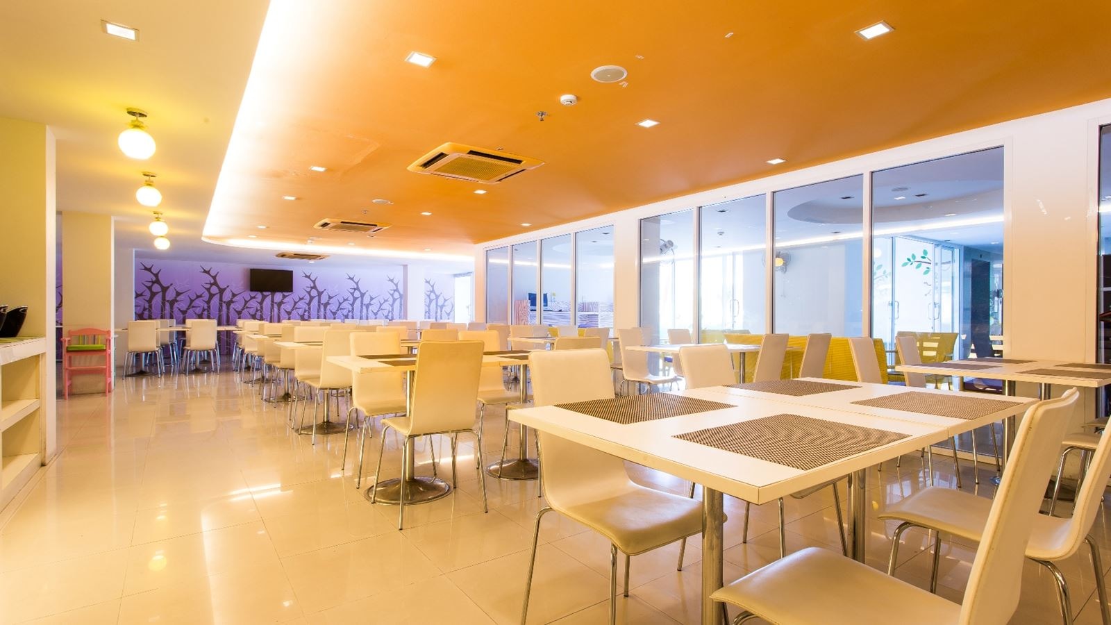 restaurants-cafe-colore