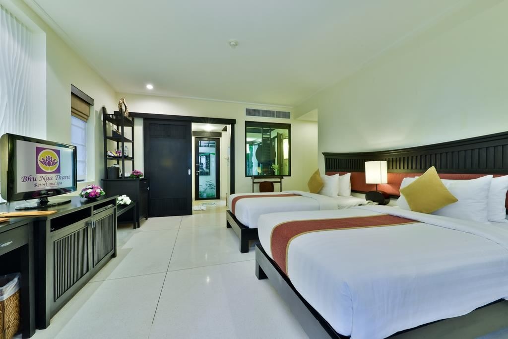 rooms-deluxe-elegant-room