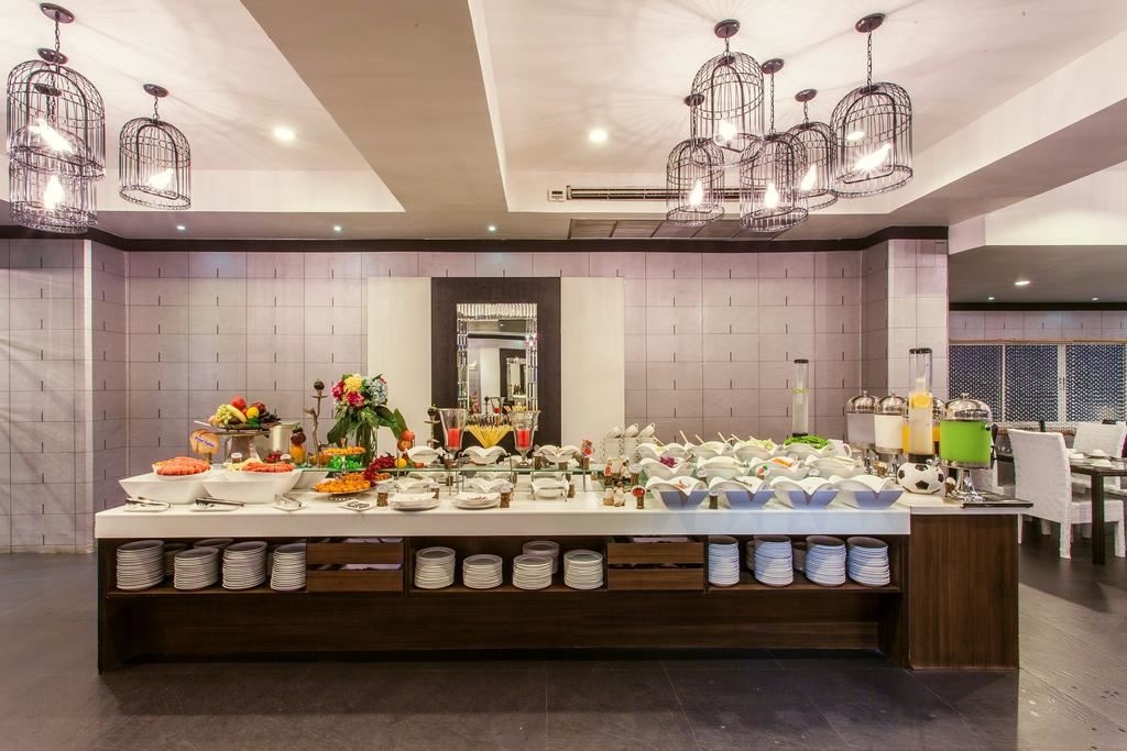 restaurants-restaurant