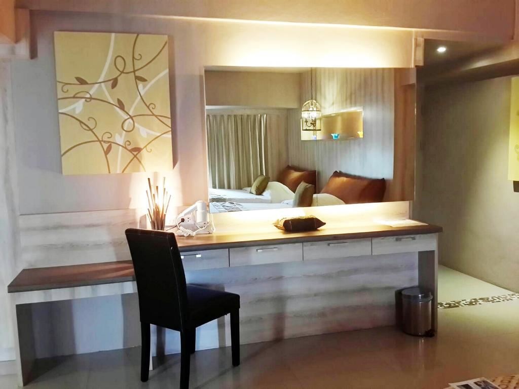 rooms-deluxe-sea-view